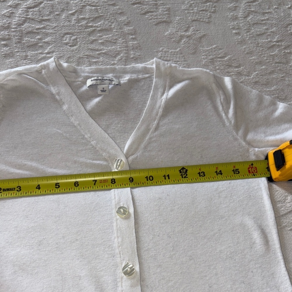 Banana Republic Women's White Cardigan Sweater Gently Loved S - Picture 5 of 10